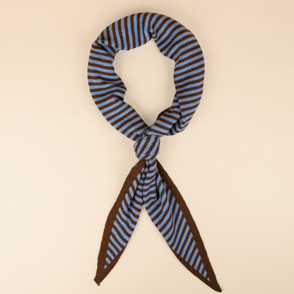 Bufanda triangular - Toffee - Rayas marrones y azules - Grande