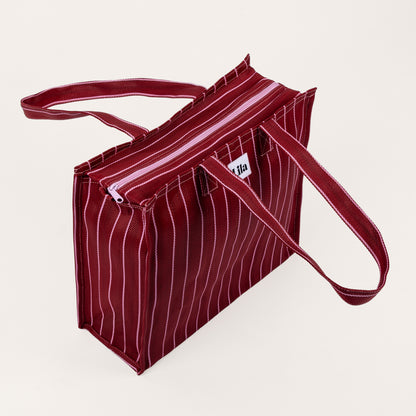 Tote de nailon reciclado - Rayas burdeos