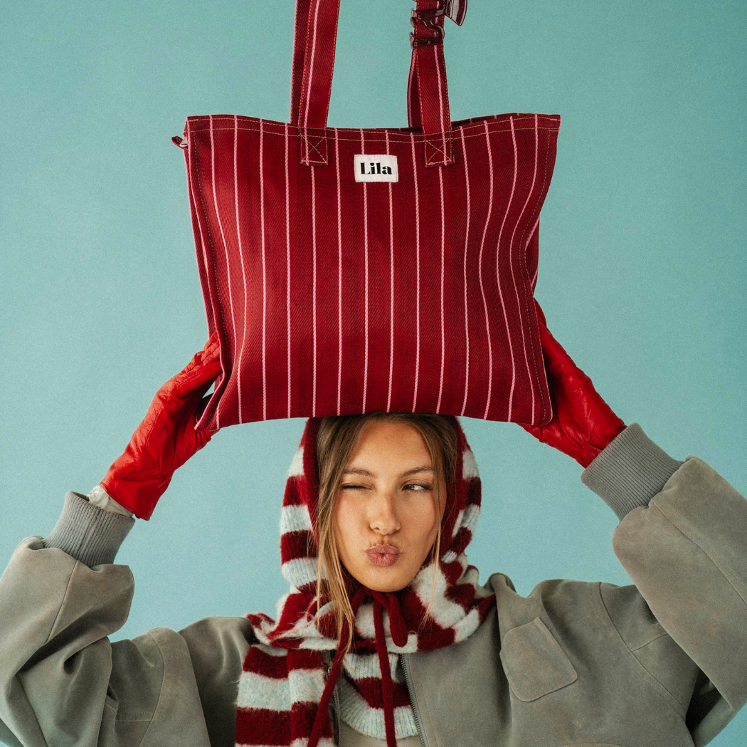 Tote de nailon reciclado - Rayas burdeos