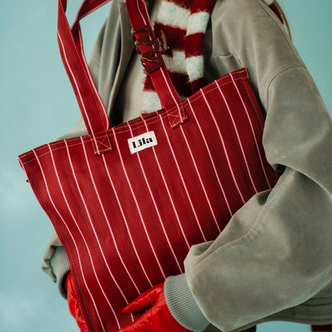 Tote de nailon reciclado - Rayas burdeos